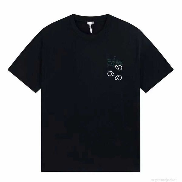 T-shirt a maniche rotonda pura di cotone ricamato da uomo e una semplice base versatile in un comfort alla moda di tendenza