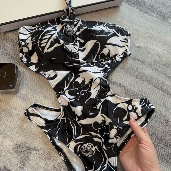 Designer de biquíni CC Chanells Swimswear de roupas de banho sexy Chanells Hot Salking Swimship Freend Free Women Letter Print Prind Short Thongs Bra Beach Party Channel Swim Wear 342