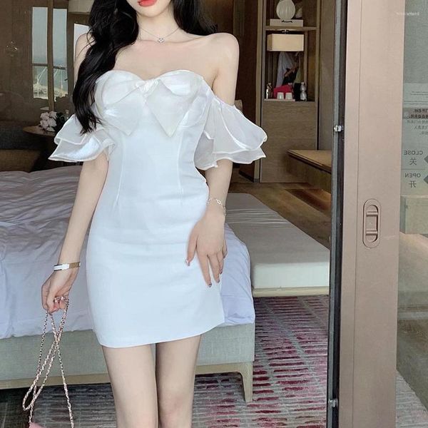 Abiti da festa 2023 Summer One-word Collar Abito da donna Sexy con spalle scoperte Puffy Yarn Bow Tube Top Bianco Fashion Mini