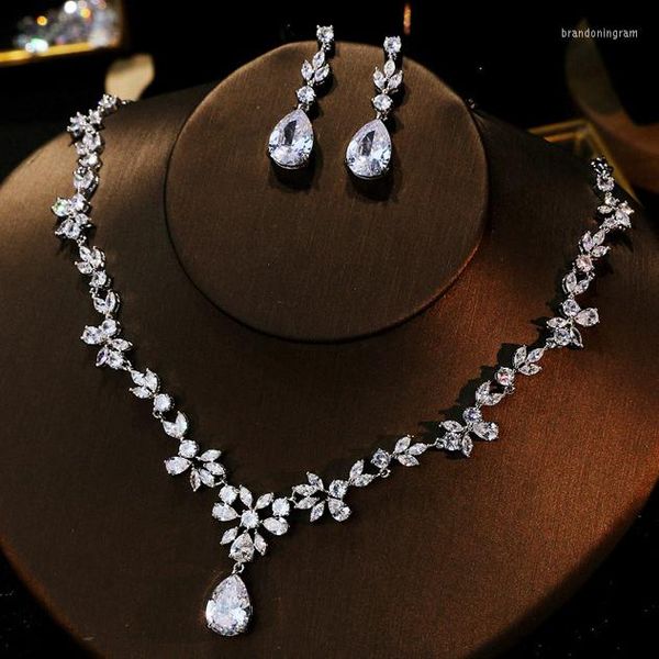 Halskette Ohrringe Set Mode Wunderschöne CZ Steine Schmuck Für Frauen Mädchen Weiße Kristall Blume Party Hochzeit Schmuck Sets Verlobung