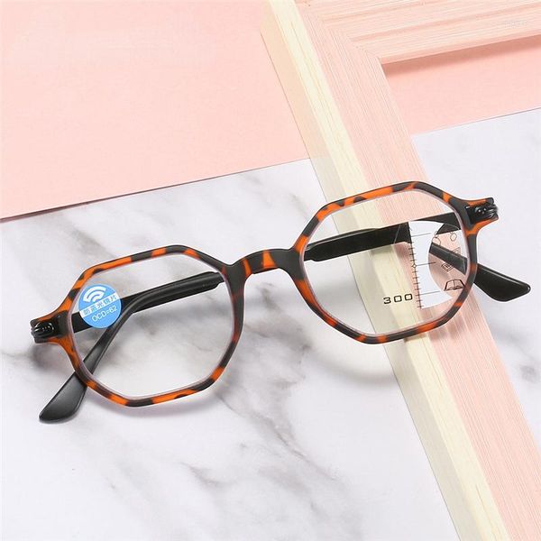 Sonnenbrille Progressive Multifocus Computer-Lesebrille Blaulichtblockierende Federscharnier-Multifokal-Reader-Brille für Frauen Männer