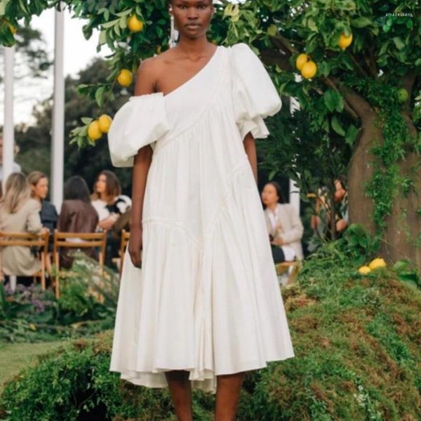 Abiti casual Donna Abito largo bianco irregolare con maniche a lanterna in tessuto pesante