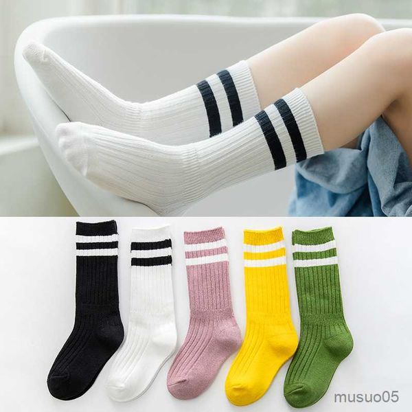 3 Stück 1–7 Jahre Kinder Jungen Kleinkinder Mädchen kniehohe lange weiche Baumwolle Baby Streifen Kind Socken Schule Sport Socke vier Jahreszeiten