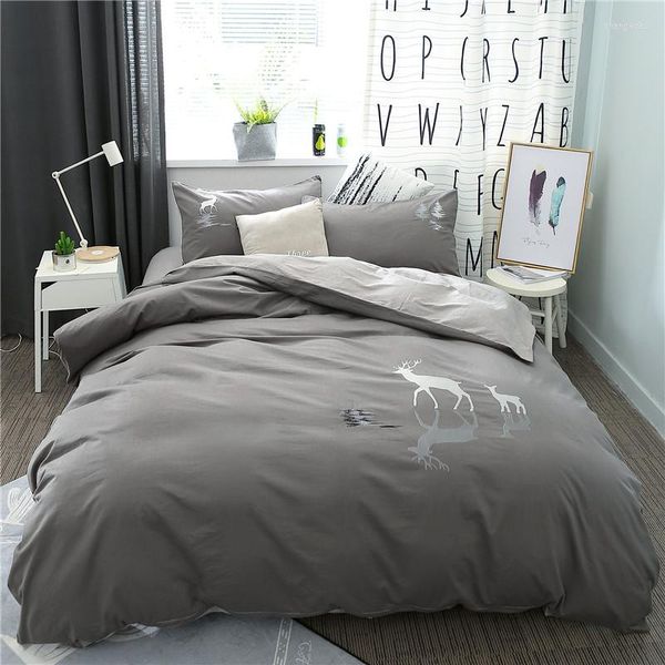Yatak Setleri 2023 Nakış Elk Seti Çocuklar Sevimli Yatak Yatak Kapağı Pamuklu Kumaş Yumuşak Yatak Düz Sayfa 4 adet