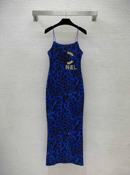 Hot Girl Sexy Dress Slim Lift Peito e Nádegas Letras Big Logo Leopard Imprimir Fora Desgaste Hip Halter Vestidos Stretch Tecido Womens Clothing Designer 0912