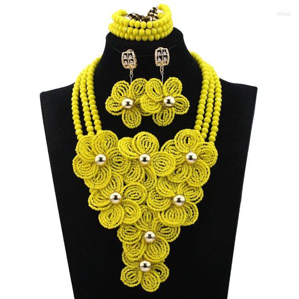Brincos de colar Conjunto de contas de cristal africanas brilhantes de jóias itens pendentes de flores artesanais para nigeriano HX408