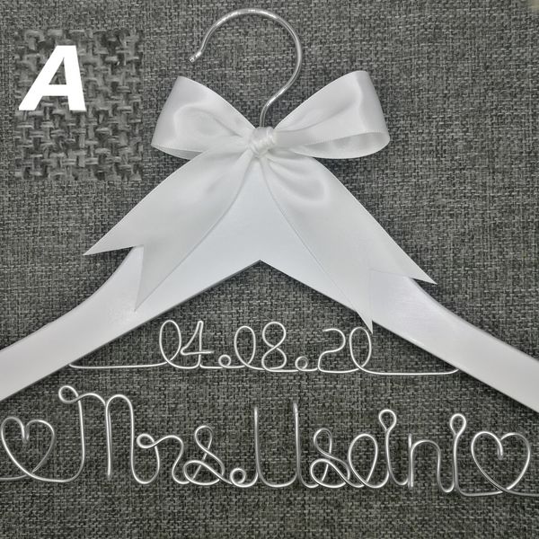 Cabides prateleiras personalizadas cabide de noiva de dama de honra Nome do cabide noiva Custom Bridal Presente Branco 230505