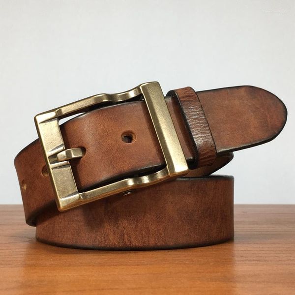 Cinture Cintura di lusso in vera pelle fatta a mano Uomo Pelle bovina di alta qualità Jeans casual vintage Fibbia in ottone resistente funzionante