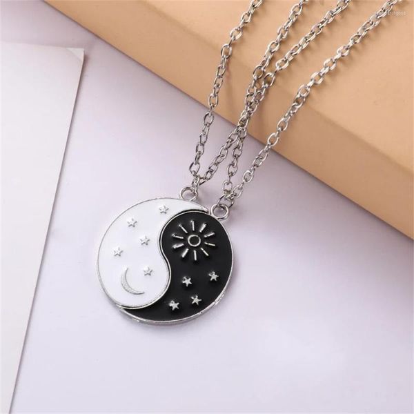 Collane con ciondolo Yin Yang Coppia Collana Stella Sole Luna Tai Chi Amici in stile cinese Pendenti e per accessori da donna Set di gioielli