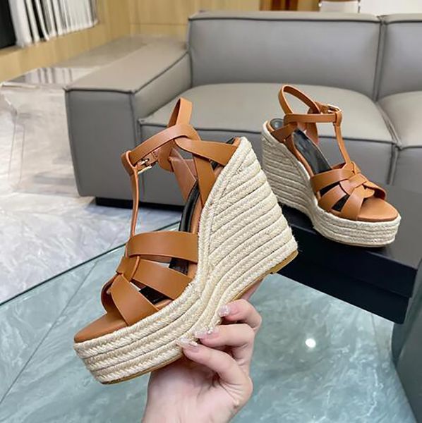 Sommer-Rindsleder-Frauenschuhe der Designerfrauensandelholze Keilabsatz starker Wassertisch kühler Schuh 12,5 cm hochhackiger Schuh 35-42 Klassiker-Sandale mit Kasten