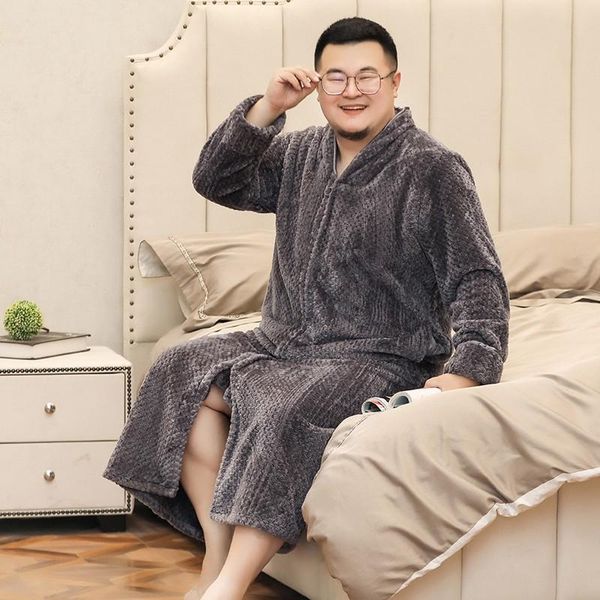 Roupa de dormir masculina Men tamanhos de tamanho grande flanela de inverno vestido de banho de banheira longa masculino macho de coral solteira lã de coral kimono roupas caseiras