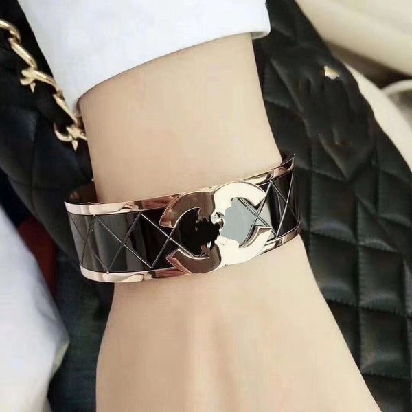 Luxus Designer Frauen Mädchen breite schwarze Armreif Armbänder 316L Titan Stahl Gitter Gold Rose Original Logo gravieren Sommer Schmuck Lady Party