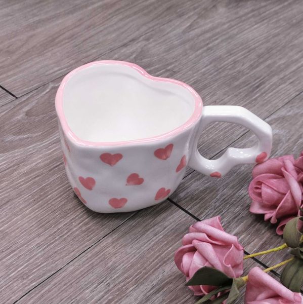 Ferramentas de chá de café Adicionar à lista de desejos 2023 Estilo do Oriente Médio Creative Capé Copo Coração de Cerâmica Cerâmica Milk Porcelana Copes de Chapes de Tala Copos Presente de Atacado P230508