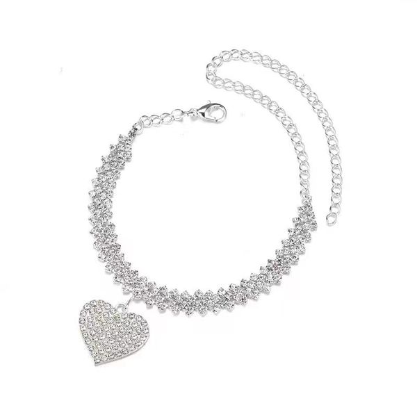 Cavigliera con strass di design alla moda per donna Colore argento Catena del piede a forma di cuore Accessori per caviglia da spiaggia Bracciali Regali per coppie