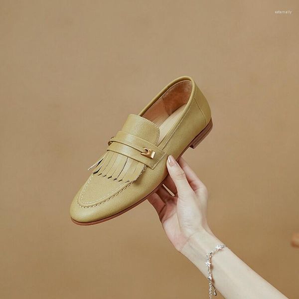 Отсуть обувь 2023 Spring Women Loafers Подлинная кожа для круглых ног кусочка на пятке винтажные насосы