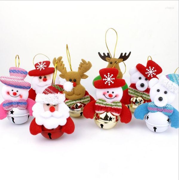 Decorações de Natal Chegada 8pcs/pacote sinos jingling sinos Papai Noel Elk Snow Man Lovely Tree Ornames Small Bell Presente