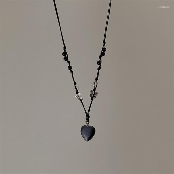 Anhänger Halsketten 2023 Korean Schwarz Liebe Herz Schmetterling Halskette Für Frauen Kühle Persönlichkeit Einstellbare Schmuck Großhandel Zubehör