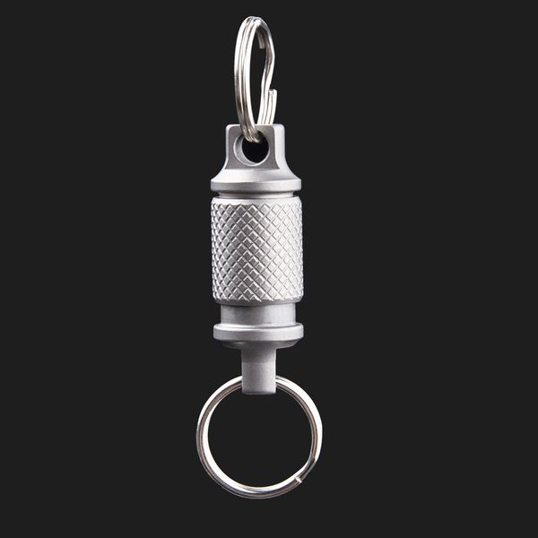 Keychains colhedas super leve TC4 Men liga de liga de alta qualidade Release rápida Mini Carra -chave Conveniente Chave destacável Anel 230506