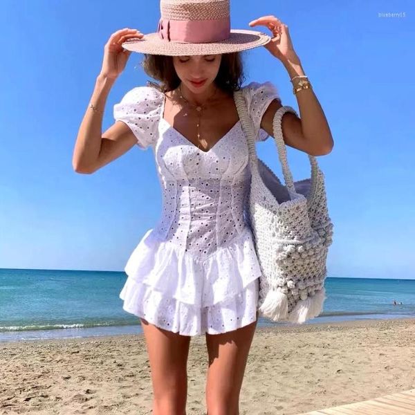 Sıradan elbiseler Çingene Beyaz Nakış Seksi Mini Elbise Dantel Pamuk Şık Parti Kadın Kuşak Sırp Sırtsız Bayanlar Kadın