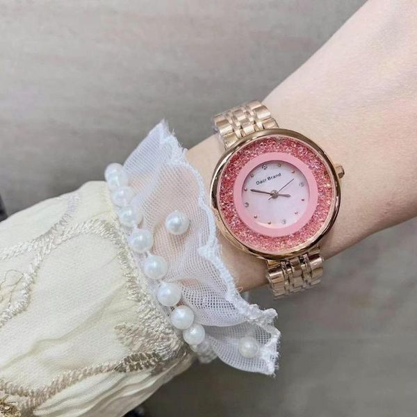 Armbanduhren Romantische sanfte rosa Kristalle Uhren für Frauen Einfache Mode Perfekte runde Legierungsarmbänder Armbanduhr Quarz Analog Reloj Shell