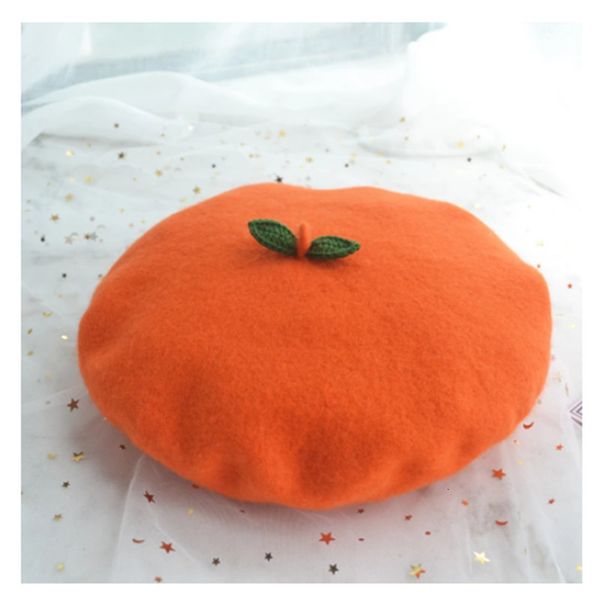 Berretti Berretto arancione con foglie verdi carine Kawaii Lolita Girl Fruit Hat Berretto di lana fatto a mano Donna Primavera Autunno Inverno Berretti 230509