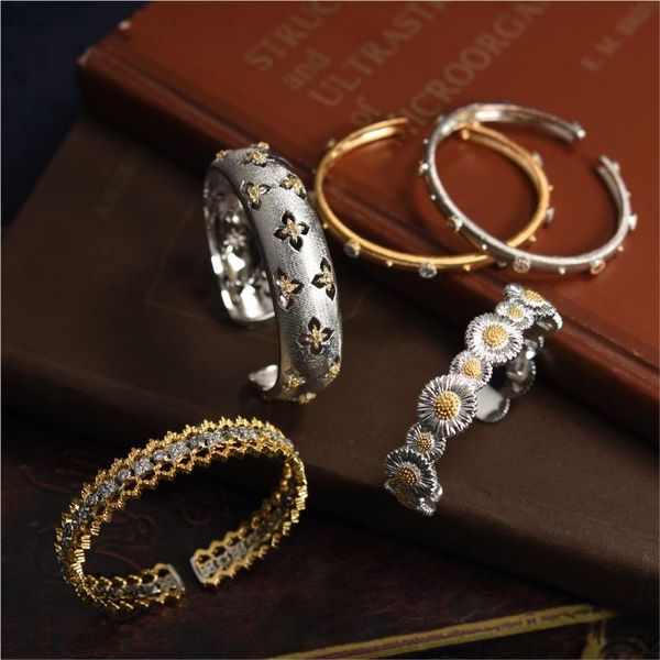 Collana Orecchini Set Artigianato italiano Antico Bracciale vintage Gioielli multistrato Set di perle bianche in argento sterling Orecchini Orecchini Orecchini