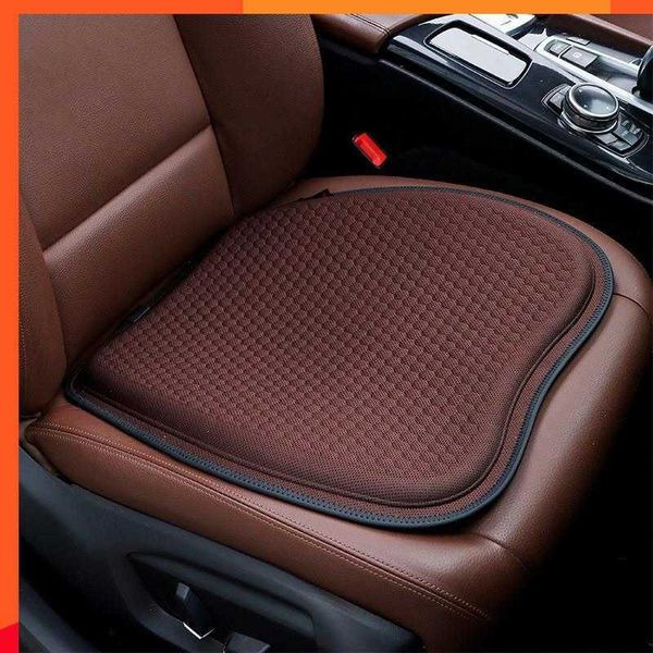 Capa de assento de carro Novo almofada de protetor respirável Mat Pad Universal Anti-Slip Ice Silk Honeycomb gel Auto Interior SUV