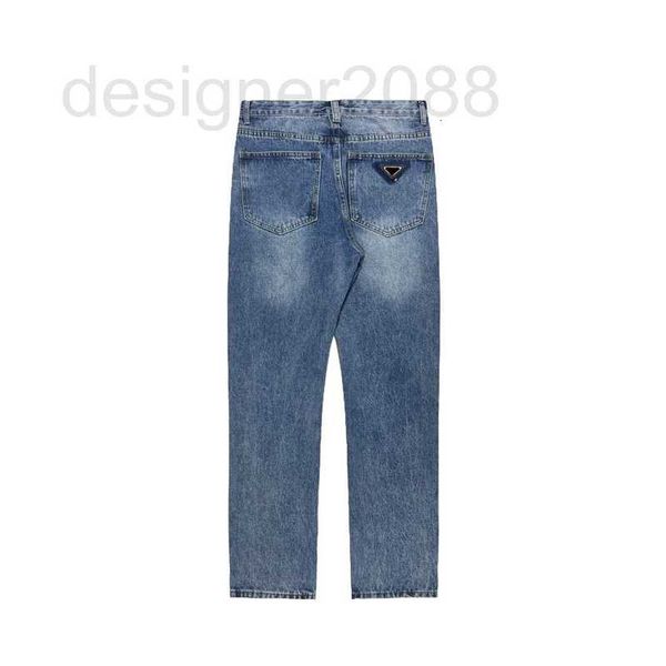 Jeans da uomo Designer 2023 pantaloni da uomo in denim di lusso di marca per il tempo libero Pantaloni ad alta temperatura senza acqua Pantalone blu design ricamo triangolo rovesciato tasca L21Q