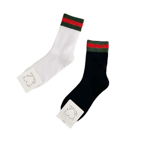 Мужские носки роскошные дизайнер хлопок для мужчин Женщины красная зеленая вышивка буквы черная белая дышащая средняя труба носки 2Pairs/лот Dhq3d