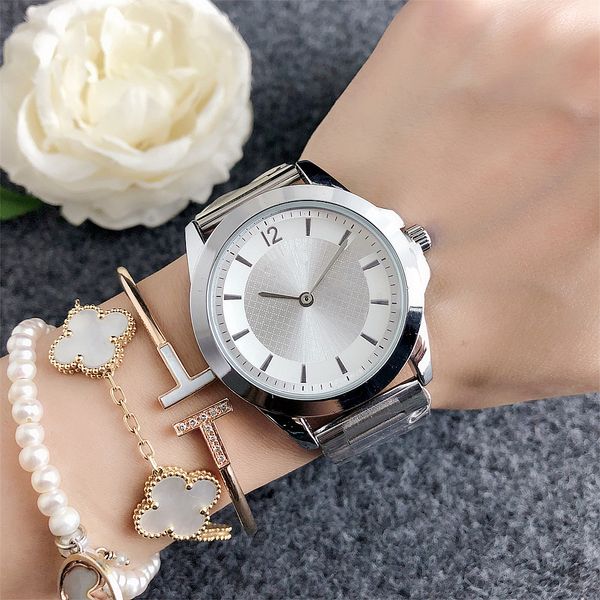 Модная бренда запястья Watch Men Women Style Steel Metal Band Quartz Luxury с логотипом часами G 158