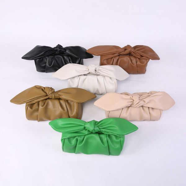 2022 Summer New Style Dumpling Bag Elegante e semplice borsa a cuscino con papillon Westernized One Shoulder Oblique Straddle Bag Borsa da viaggio da donna 230511