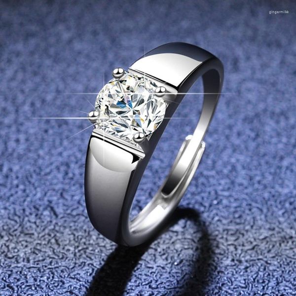 Anelli a grappolo Uomo Taglio eccellente D Color Pass Diamond Test 1 Ct Moissanite Wedding Ring 925 Silver Sparkling Stone Pt950 Stamp Jewelry