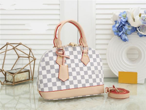 2023Designer Qualidade Moda Luxurys Bolsa de ombro OnThego Tote Mulheres Designers Bolsas de designers da piscina Monogramas Bolsas de mensagens de relevo Old Flower Shell Bun