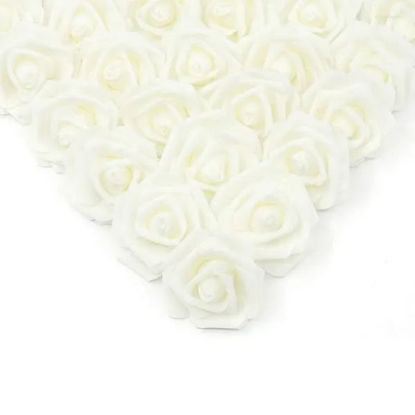 Flores decorativas 100 PCs Cabeças de flores de rosa artificiais Rosas falsas de espuma real para o chá de bebê DIY Mesas de festa de chá de bebê em casa