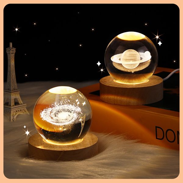 6cm 3d Crystal Ball Night Light, com base de madeira, lâmpada de mesa usada por USB, sistema solar, nebulosa, lua, cervo Satrun, Luz de decoração para crianças quarto de amigos