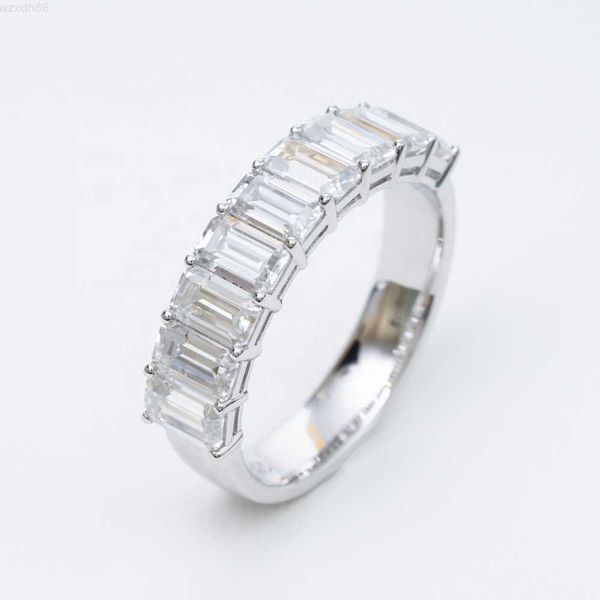 Raffinata gioielleria in argento sterling S925 con taglio smeraldo Vvs Moissanite Diamond Hip Hop Jewelry Band Ring