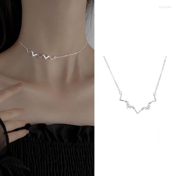 Correntes cor de cor prata Mulheres colares estéticos design geométrico de batimento cardíaco colar de cadeia de clavículas leves colar de luxo colares de zircão