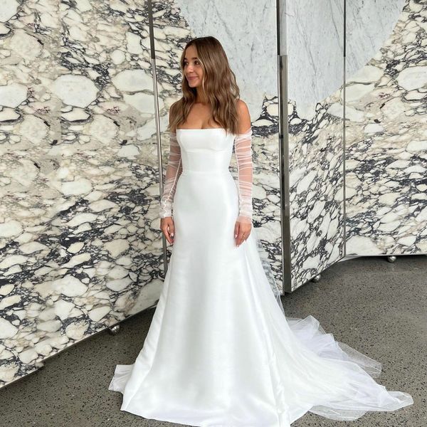 Einfache trägerlose Meerjungfrau-Brautkleider, geraffte Ärmel, Satin-Brautkleid mit abnehmbarer Schleppe, maßgeschneiderte Sommer-Robe De Mariee