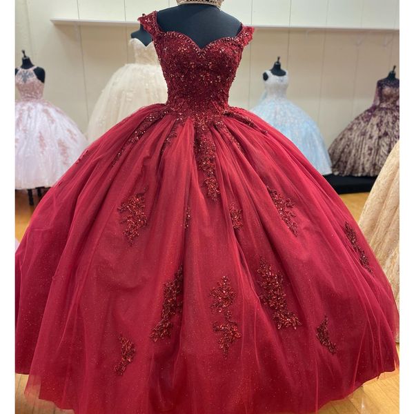 Abiti Quinceanera Principessa Paillettes rosse Appliques Abito da ballo di cristallo Sweetheart Lace-up con taglie forti Sweet 16 Debuttante Party Birthday Vestidos De 15 Anos 116