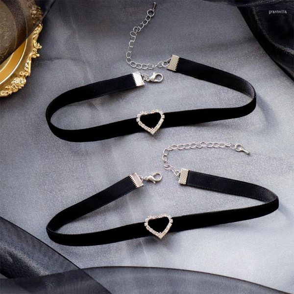 Girocollo moda sexy velluto nero stile punk dichiarazione collana di cuori di amore di cristallo per regalo di gioielli da donna