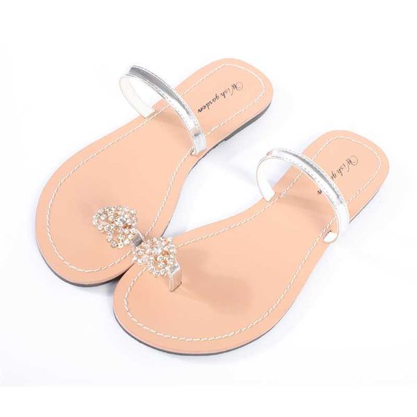 Sandali Silver Women Beach Shining Slipper Lady Summer Bohemia Diamond Sandali T-strap perizoma Infradito Scarpe comode Plus Size 45 G230512