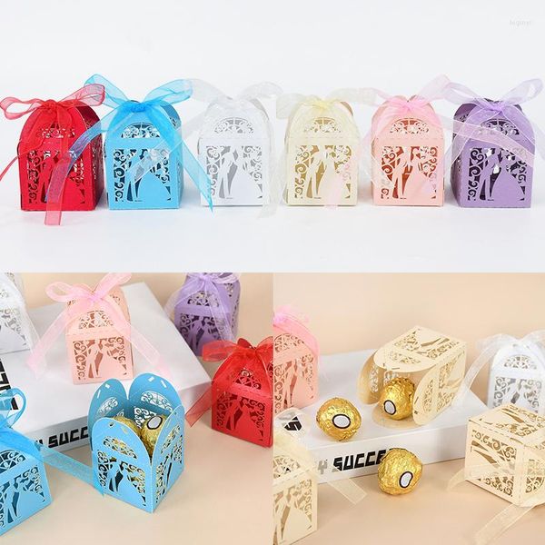 Confezione regalo 10/20pcs Lase Cut Hollow Bride Groom Paper Candy Box Bomboniere Scatole per ospiti Confezione Baby Shower Biscotto al cioccolato