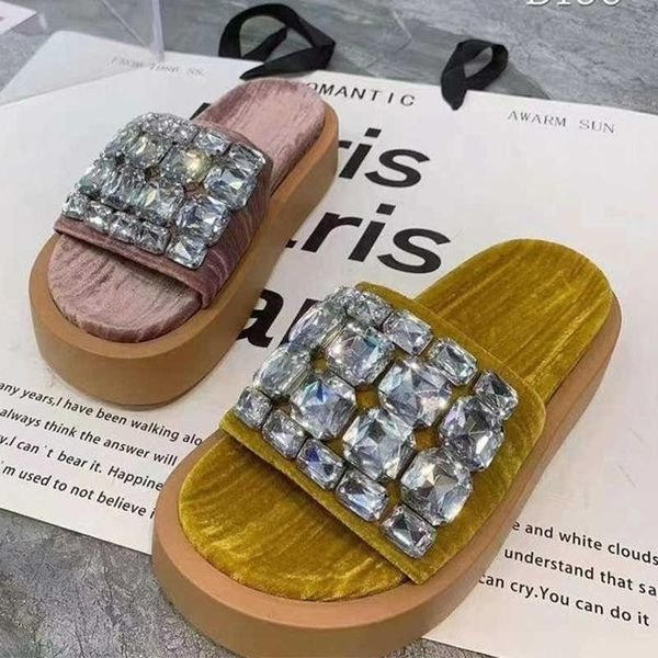 Slippers Luxury Women Platform Crystal Slippers 2023 Flats Sandals Summer Shoes New Designer Slingback Flip Flops Слайды обуви G230512