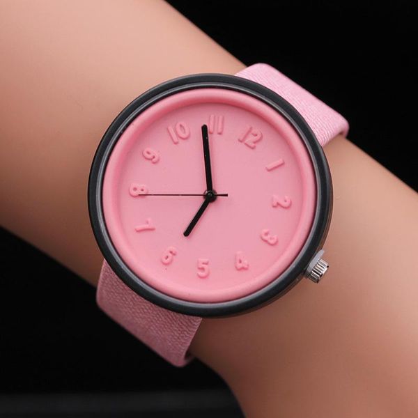 Нарученные часы силиконовый бренд мода смотрит элегантные женщины -нации Дизайн ветра аналоговые часы цифровые керамические кварцевые дамы.