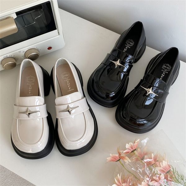 Scarpe eleganti INS 2023 Lolita Pump Mocassini Casual con tacco spesso Ladies School JK Piattaforma in pelle stile uniforme Estate 230511