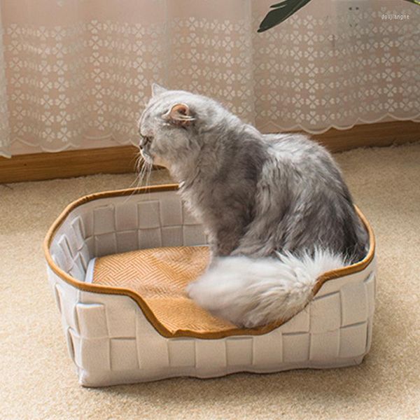 Camas de gato Casa para a cama de inverno de outono com luxo de bambu travesseiro de pet suprimentos de animais de estimação Felt Cats Goods Acessórios