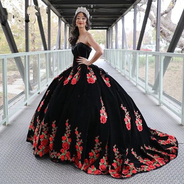 Modest Fashion Schatz-Quinceanera-Kleider mit floraler Applikation, schwarz, Gothic-Schnürkorsett, Ballkleid, 15 Jahre alt