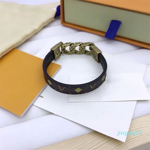 Designer-Armband für Männer, öffnende Damen-Armbänder, elegante Mode, braune Lederarmbänder mit Buchstaben-Schmuck