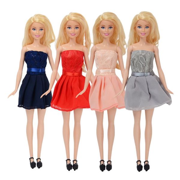 KAWAII 4 itens/lote infantil brinquedos de moda vestido de boneca rosa cinza vermelho minaiture acessórios para barbie diy vestido de aniversário presente