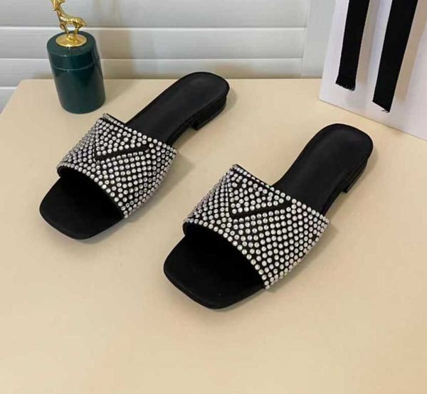 2023 Mulheres sandálias Designers deslizamentos de couro escovado Bombas de couro de verão Salte de saltos impressos da marca de moda FLOPS CLASSY WOMENS Sapatos